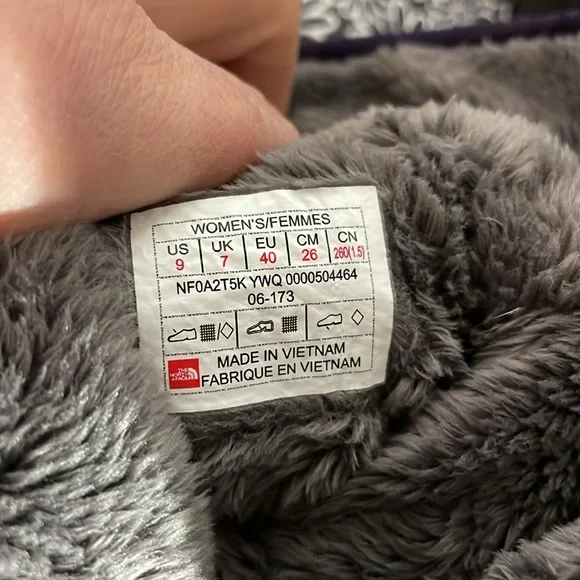 NWOT - The North Face Thermoball women’s boots size 9 color purple - Picture 5 of 12